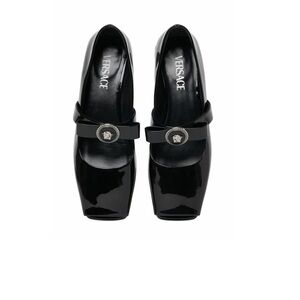 Versace Gianni
Ribbon patent leather ballet flats